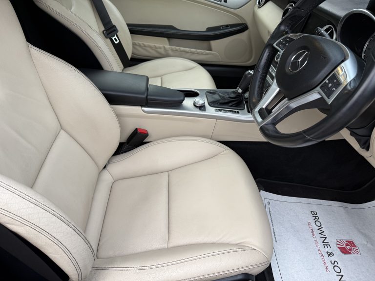MERCEDES SLK200 AMG SPORT
